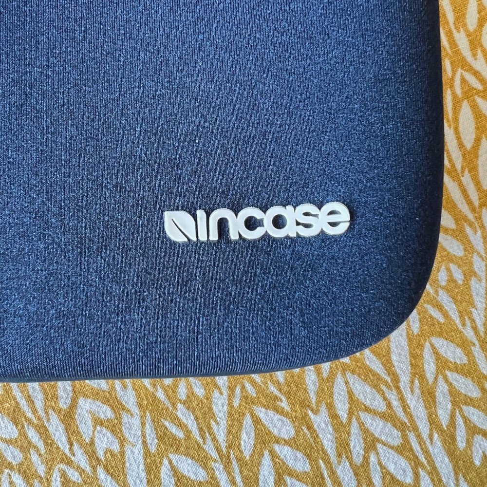 Computer protective sleeve - Picture 2 of 5